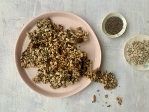 Cracker mit Sonnenblumenkernen, Chia und Leinsamen