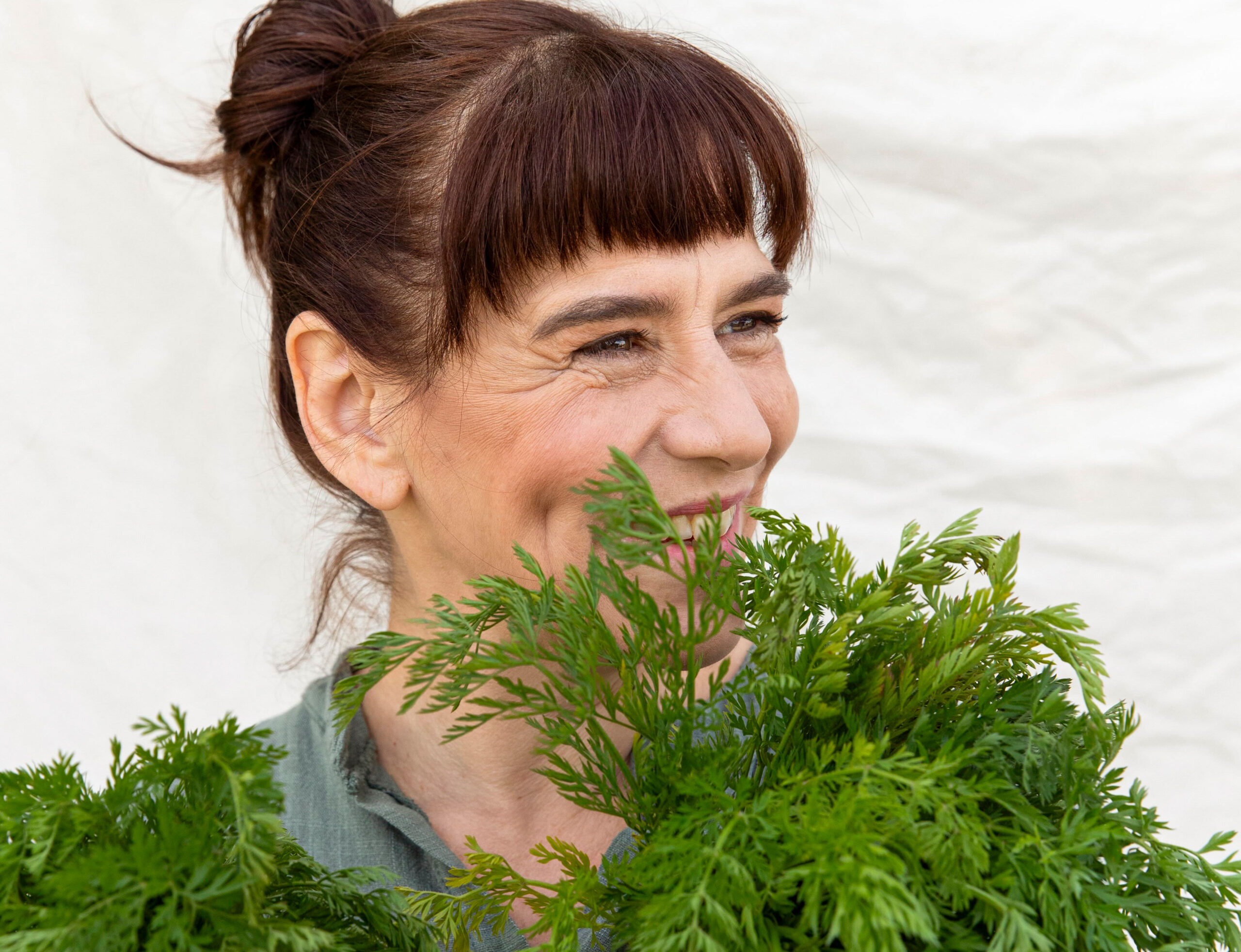 Esther Kern ist Bestseller-Autorin und Expertin für nachhaltige Ernährung.